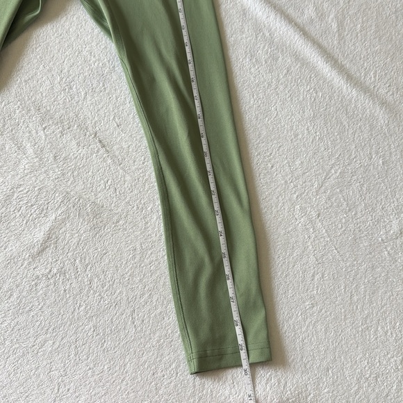 Gymshark Training 7/8 leggings - Size XS in light green - Picture 8 of 16